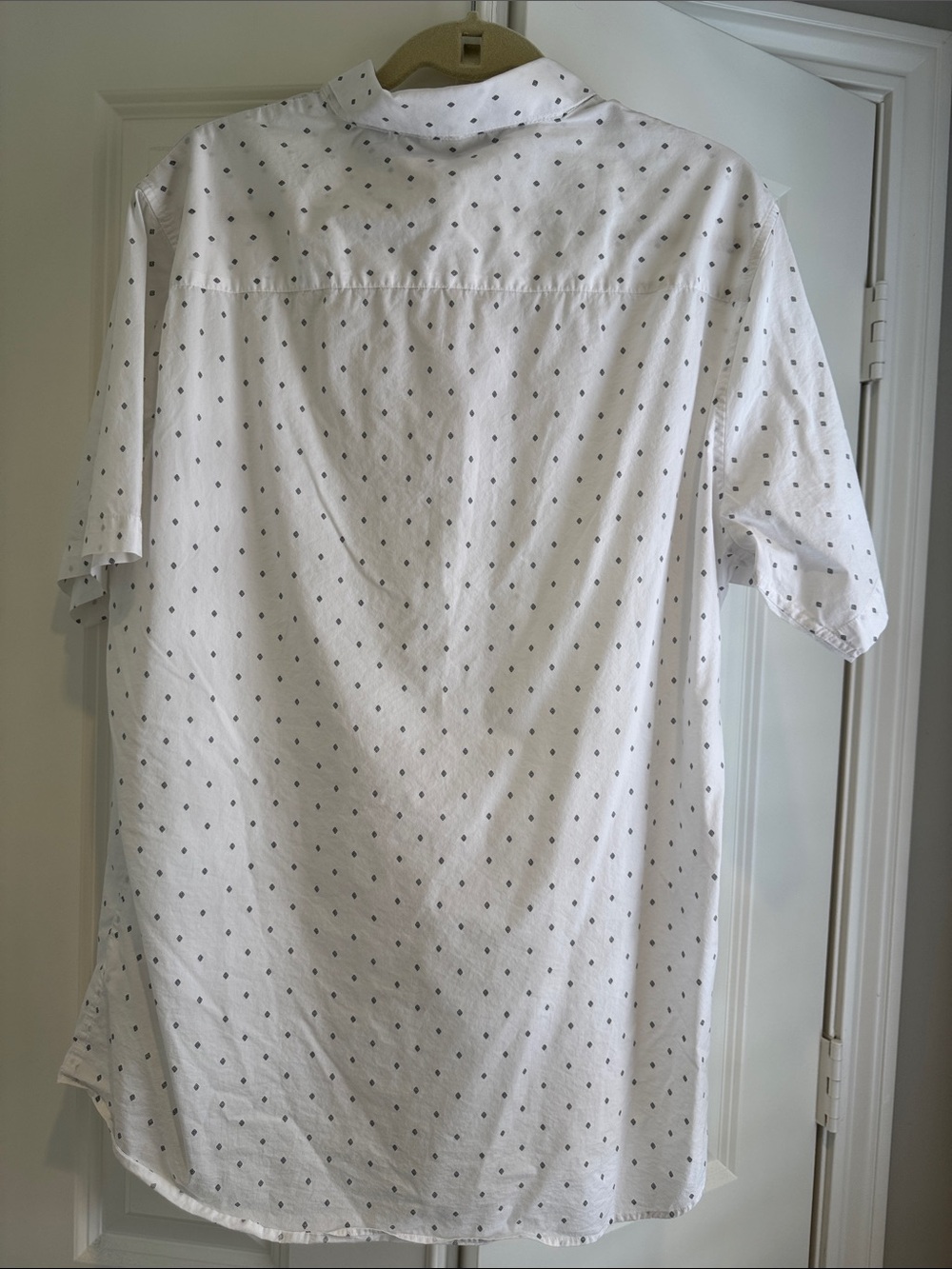 Travis Matthew Short-Sleeve Button-Up - Picture 4 of 5